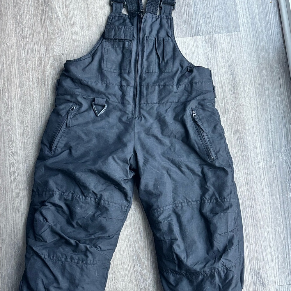 Outbrook Boys Black Snow Bib Overalls Sz 4 5 - Picture 6 of 10